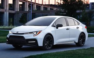 Toyota Corolla SE Nightshade Sedan 2019 года (NA)